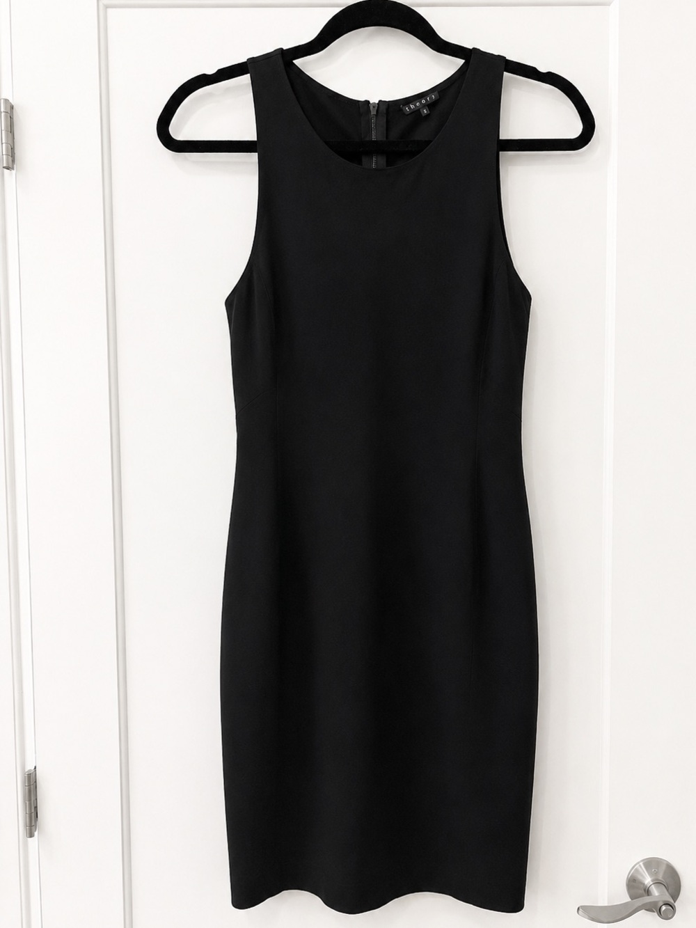 Theory Classic Black Sleeveless‎ Sheath Dress Size Small Minimalist